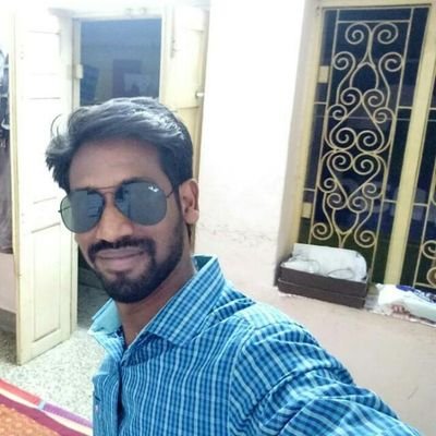 Naveeyuvi12's profile picture. 