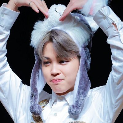 Please dont follow 😋 but follow @fatjibooty instead! We can be friends!! Thank you ARMY💖 // serves as fatjibooty follow back // fan account