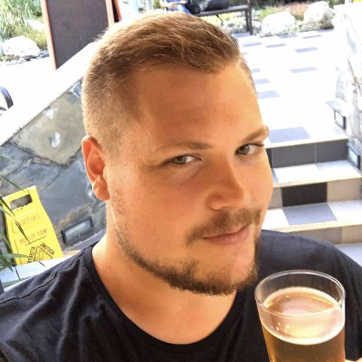 I'm an Australian Software Engineer, C programming communication protocols, politically engaged, 🏳️🌈 #ForeverFreo 💜 https://t.co/aHSIaJLVoN