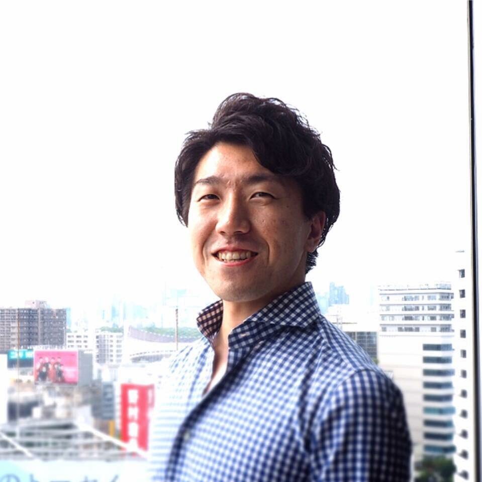 現在39歳。東京住み。趣味はhydeとディズニー笑。最近は氣志團万博行きました。ラルク30周年は最高でしたね。ちなみに、SEとして働きながら、英会話コミュニティを運営しています