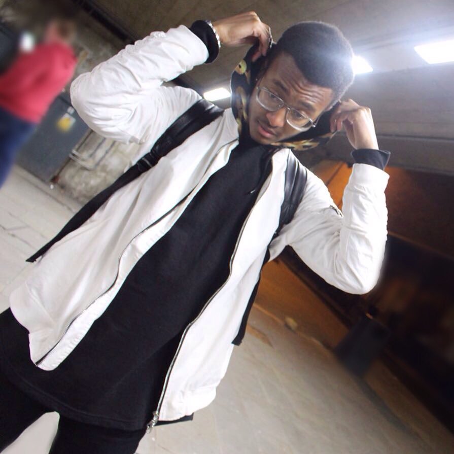 Tobi_ek Profile Picture