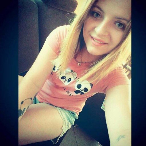 Monnymonnmonny's profile picture. 🐼