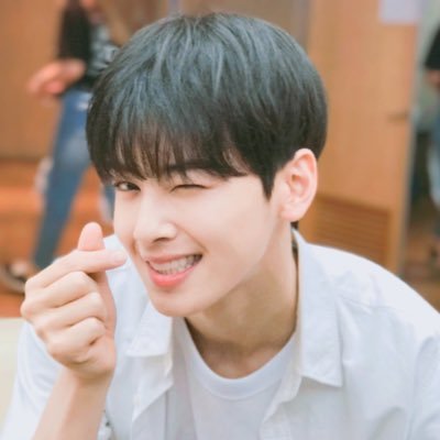 S2_19970330's profile picture. ASTRO 차은우 * So Sweet 💜 쏘스윗 💜현생때문에 천천히 굴러가요 😘 DM은 활짝 열려있어요☺️