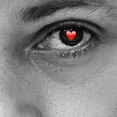 inoffensivememz's profile picture. Étienne. 36. MBA. Smart. Tired.