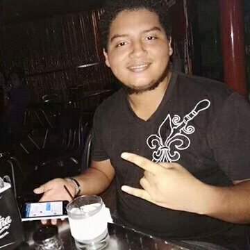 LandyCuadra's profile picture. casi desarrollador casi musico casi de todo :D