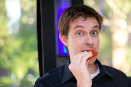 thisisodd's profile picture. Tall, Awkward, Clumsy...You know.