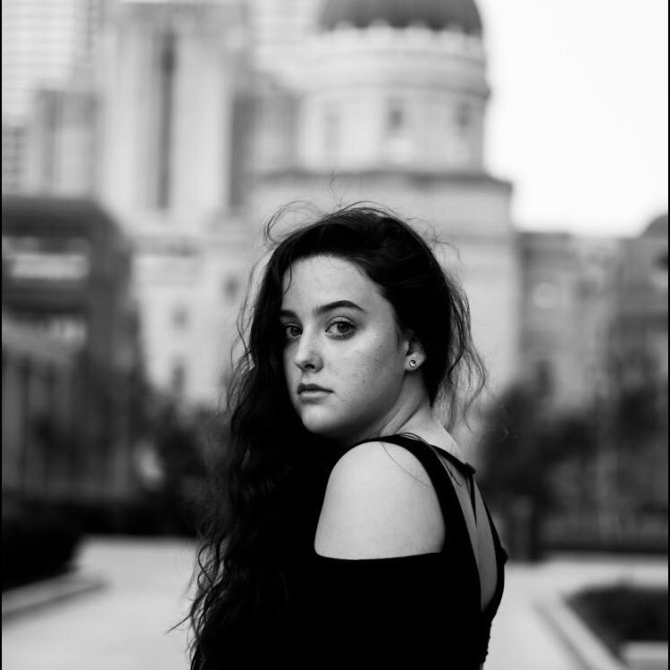 hollyjenkins123's profile picture. live and let live⛅️