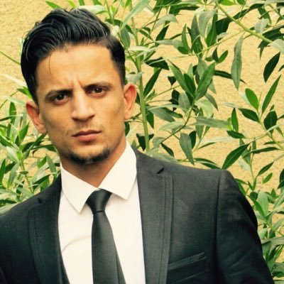 ALGDM2EA4Q6B45w's profile picture. 