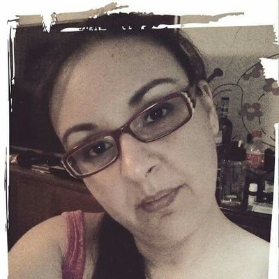 samanta3108's profile picture. Soy de esas personas que se encariñan rápido, entregan mucho y reciben poco. ¯\(°_o)/¯