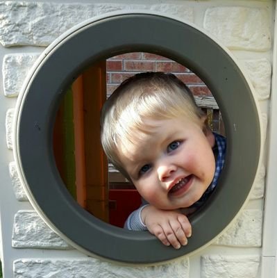 robertni's profile picture. Print setter for Denman international/Denroy.