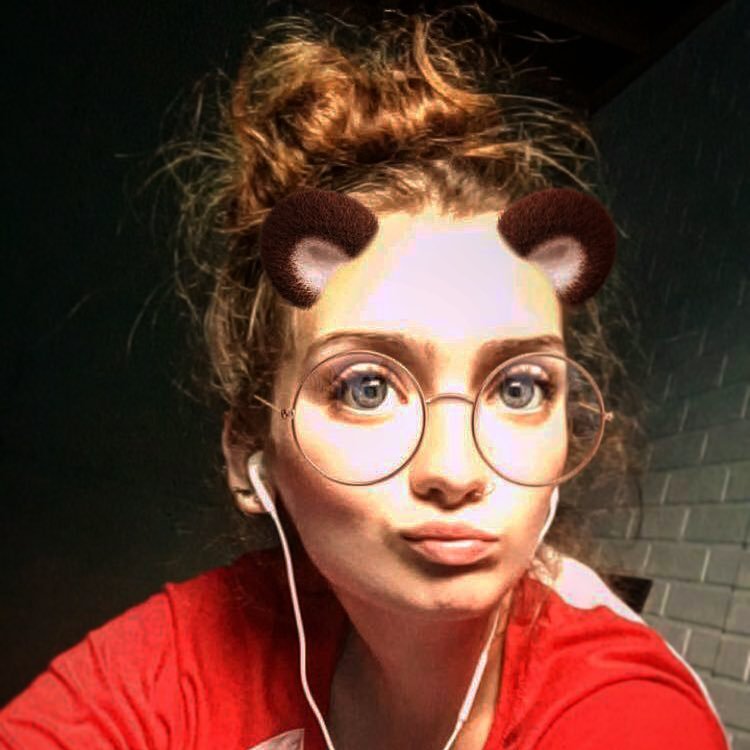 AbaunzaDanessa's profile picture. 