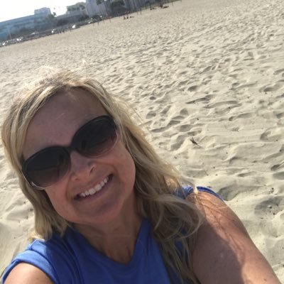 lpowell_SHS's profile picture. English teacher, self-proclaimed 📚 nerd, 🎶connoisseur, garden variety lover of life.