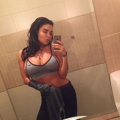 C_sugar0101's profile picture. Cute, music lover, single