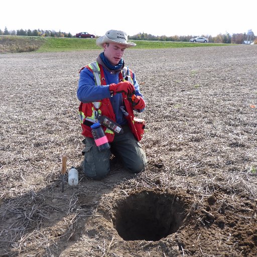 Soil Management Specialist at OMAFRA and real-life human being. Struck by mushroom madness. All tweets are my own. En/Fr