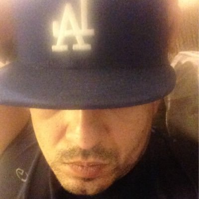 atomsteven's profile picture.