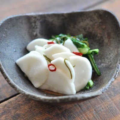 kiom147's profile picture. 株、兼