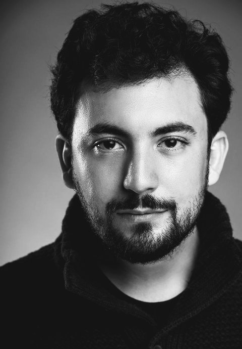 nourizarrugh's profile picture. 