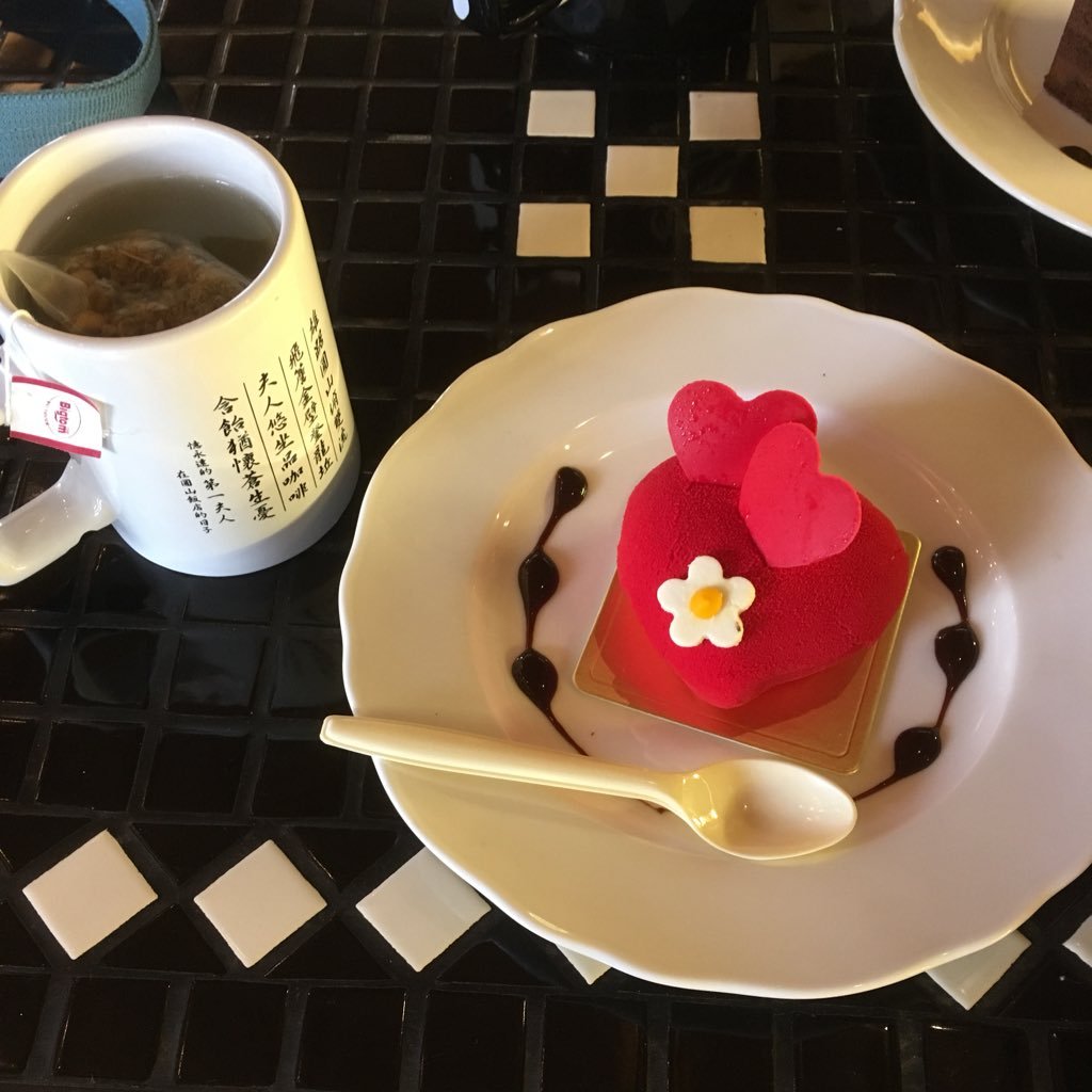 gekka12315's profile picture. 成人済。イイ大人のハズ…NL・BLどちらも美味しく頂けます/苦手は自分で避けますのでご配慮不要/推しや傾向はありますが完全左右固定してません/ガンダムSEED（ムウマリュ）、十二国記、とうらぶ、YOI(ヴィク勇気味)、鬼滅、💎商(現時点ではリバが解釈近しいかな？)などなど色々様々(￣∀￣)/RTよりいいね派です
