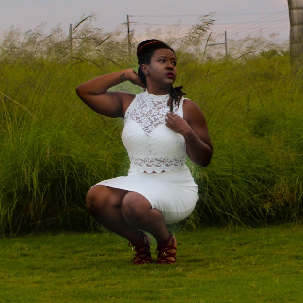 AshleyReneeWho's profile picture. **My business is ART|FASHION|SEO & I mind it well** Owner of Abstract Designz & Apparel |Social Media Manager| Life & Business Planning