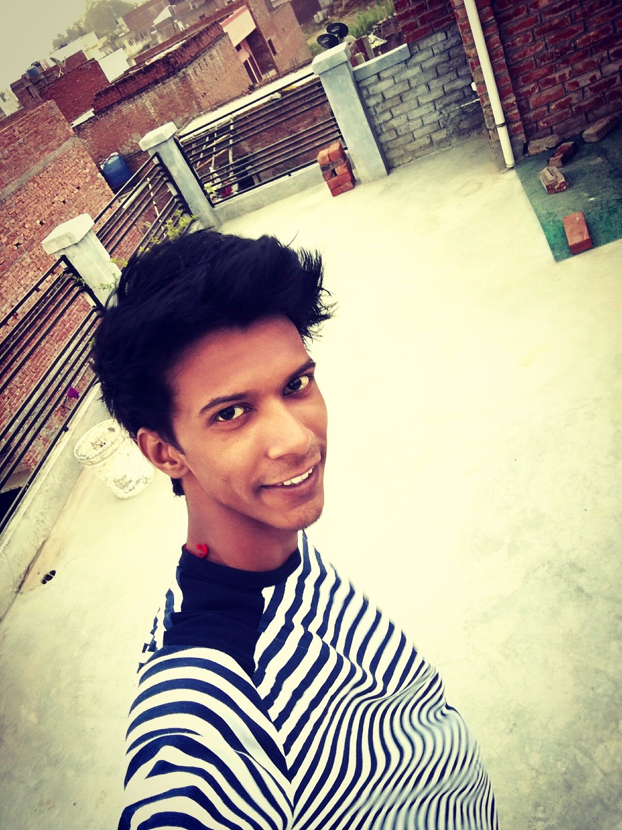 himanshupr1's profile picture. Creative designer