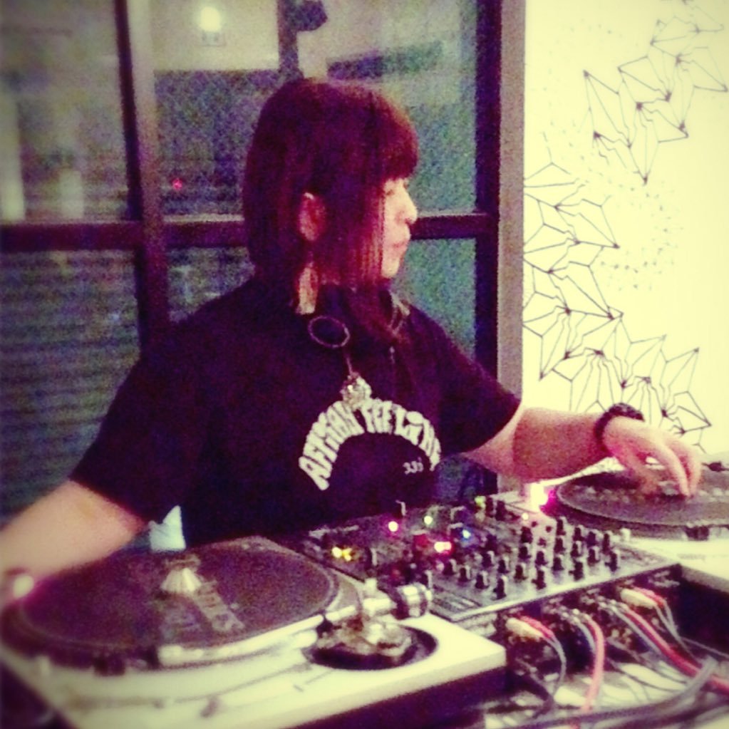 Sukiyaki Meets The World 〓 COPPER DISCOTECA 〓World Music DJ〓EL DISCO ES CULTURA〓レコードは文化〓 DJ mix below👇