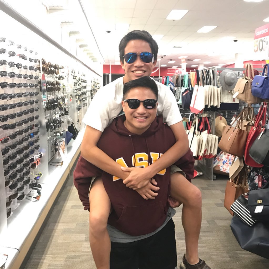 CameronYakura's profile picture. 