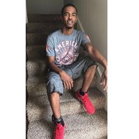 $aluteMeOr$hootMe (@solidnvrfold) 's Twitter Profile