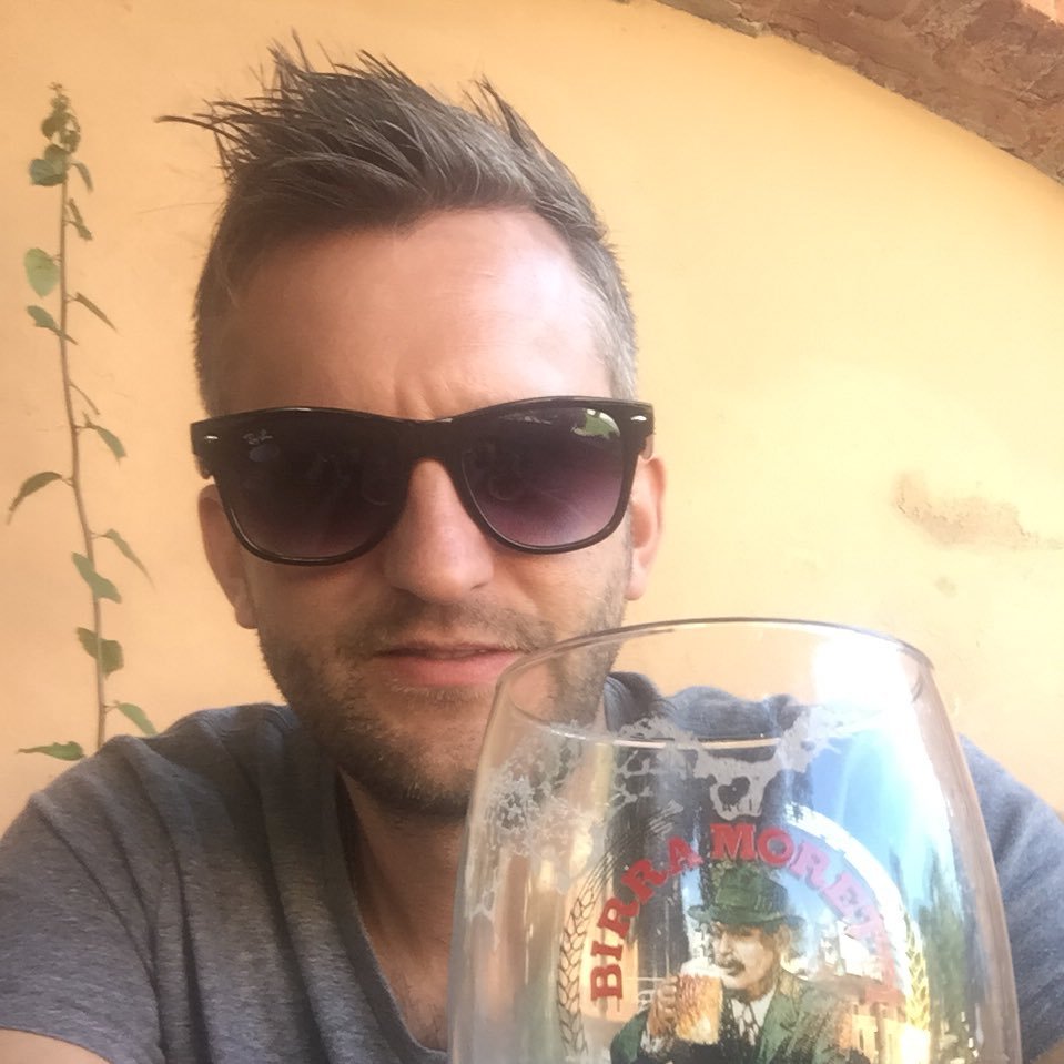 Seanellis1981's profile picture. Passionate about print, golf and football!!!