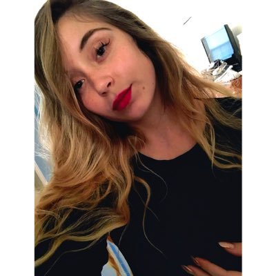 Gabbyas17's profile picture. 