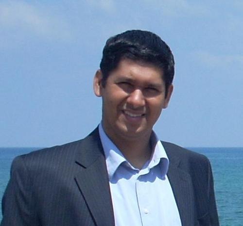 Co-founder and CEO @ ClayHR - #AI Powered #HRMS - SaaS. Is a Global HRMS of interest to you? Books: https://t.co/TobAwlNhCt