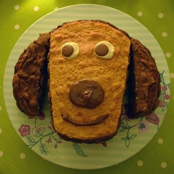 jnetchapman's profile picture. 'Plant powered' closet writer. Likes: baking, painting & all kinds of making. Loves: 1 man, 3 kids, red dog, black cats