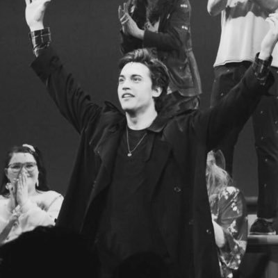 ConfessFake's profile picture. dm confessions about fl, stays anonymous