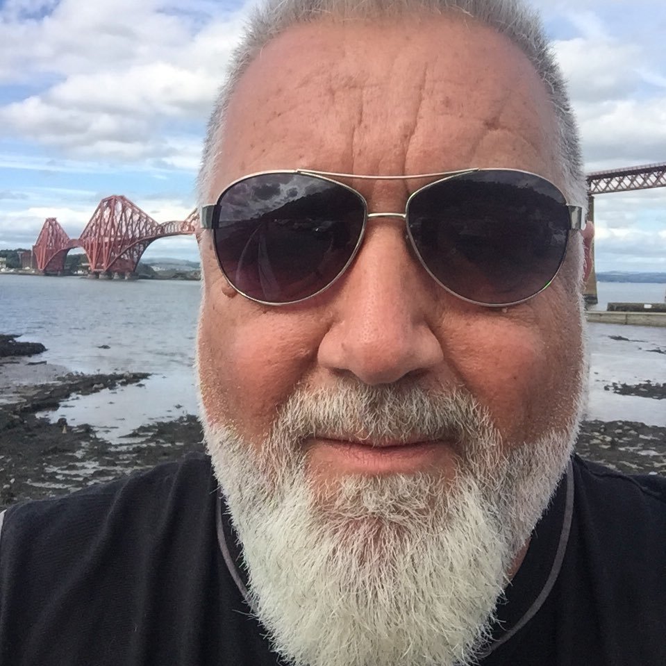 Ocupation.. Owner RJK Private Hire Likes..hibs,all sports @ Driving Music..Eagles,Bread ,stat quo,stones, Tv..allsports. Fav saying Keep Calm @ Feck Off.