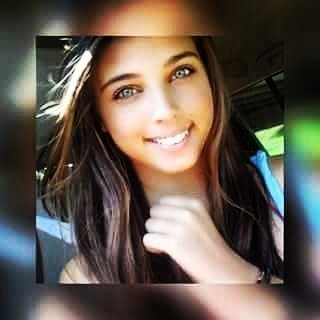 yetzarela5's profile picture.