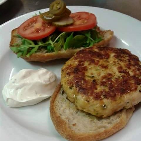 Traditional village pub midway between P'Boro & Stamford serving tasty food freshly cooked to order Tel: 01778347190 to book a table or just message us here :)