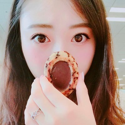 cafe☕️🍰fashion👗👠trip✈️camera👀binary💻 欲しいものを買う為に✌︎確かな知識と経験をもとに😊 給料に満足いかない人!バイトをする時間がなかなか取れない人!スマホ一台で夢が広がります😍 バイナリーの質問相談はDMへどうぞっ😘