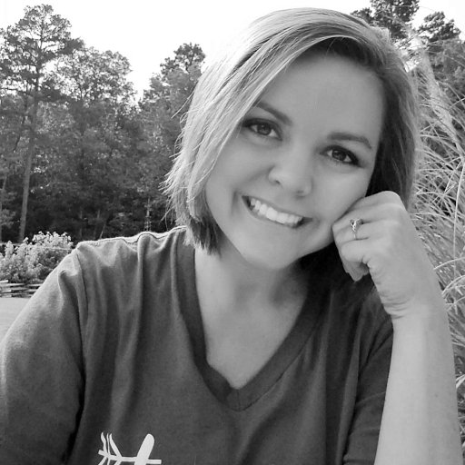 bethpalmeruwa's profile picture. Christian, Wife, Librarian, & Furbaby Mom🐶🐱📚⛪️👫