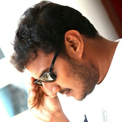 ragavanr7's profile picture. https://t.co/NGspP1NfxA