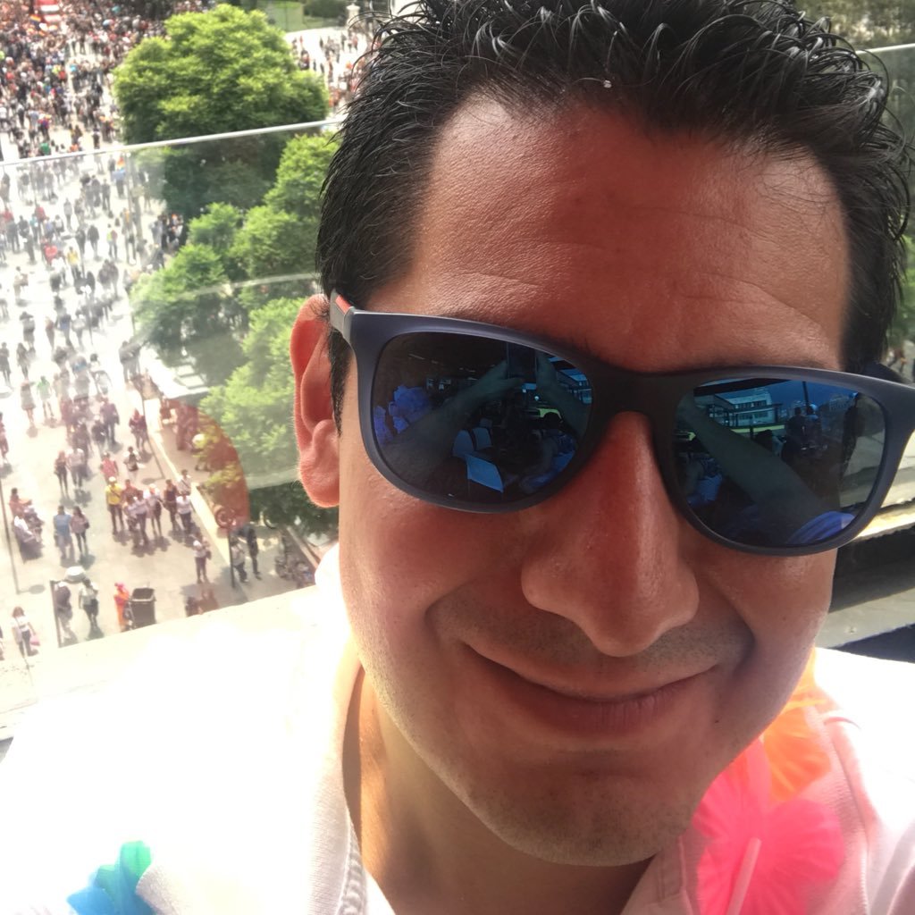 cesarzj's profile picture. Cue the pulse to begin…