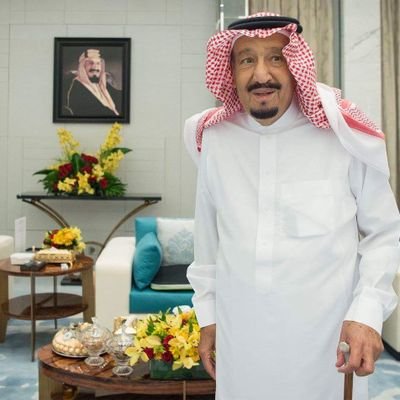 أحب الخير وادعوا بالخير لكل البشر استخدم المزيل الأبيض لتصحيح مسار حياتي.