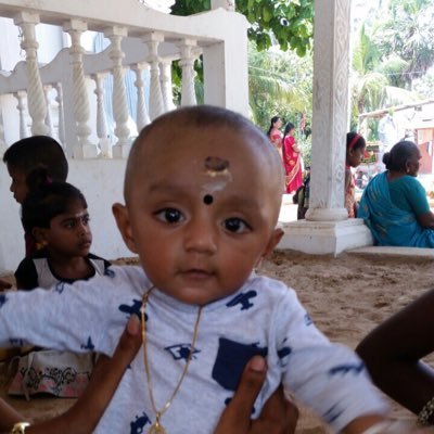 Yogarajah16's profile picture. 