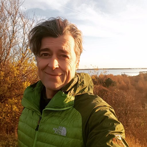 Drawn journalism, stories & reportage on #Climate, #biodiversity, #thrive and #hiking - Written and drawn up by Frits Ahlefeldt #drawnjournalism