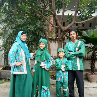 Hari ku dan Hari mu Sama kann, kalo Beda pasti kamu Dari Dunia Lain