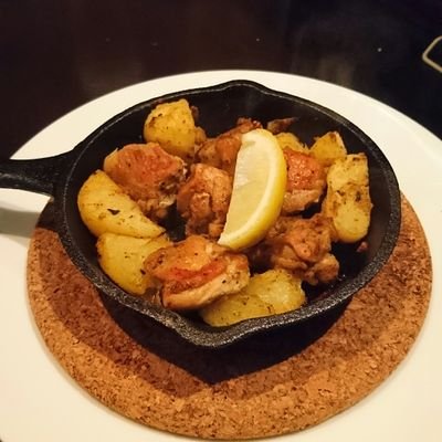 labyrinth0831's profile picture. いぬとしまねっこが大好き。