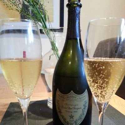 GrayatHeswall's profile picture. Penchant for wine