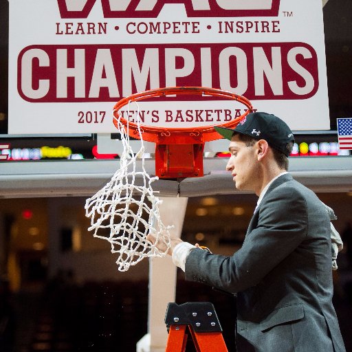 Somewhere between a basketball coach and a data scientist. Hoop Vision Plus premium newsletter: https://t.co/e5voZcBJVI