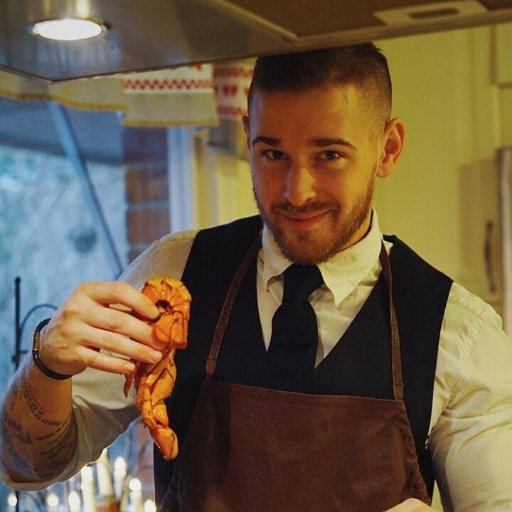 🏆An Amiable cook Specialist helping you balance your dieting
working with a Vessel shipping Company, love the atmosphere of the Sea🚢