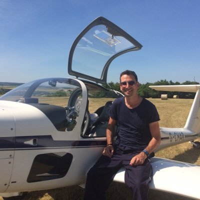A UK based architectural & advertising photographer. Author of the International Number 1 Best Seller: 'How To Take Great Photographs With Any Camera.'