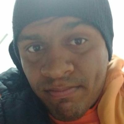 Homem que faz mulher chorar, é porque não tem a capacidade de fazer ela gemer.