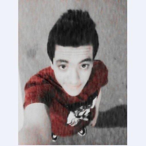 yh_ezz's profile picture. 